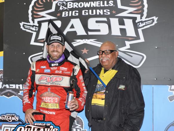 Brian Brown Thumps the Outlaws at Knoxville!