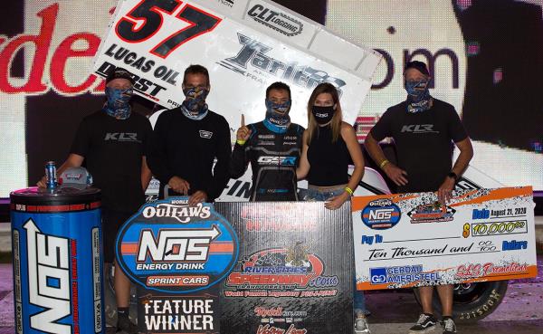 Kyle Larson Steals Win in River Cities Debut