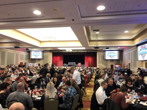 Over $250,000 in Cash and Contingencies Handed Out at 2017 Knoxville Raceway Banquet!