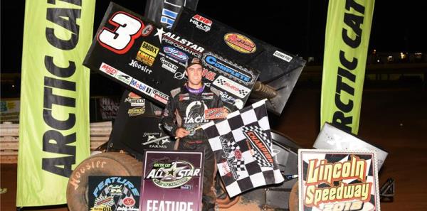 Carson Macedo Holds Off PA Posse at Lincoln Speedway