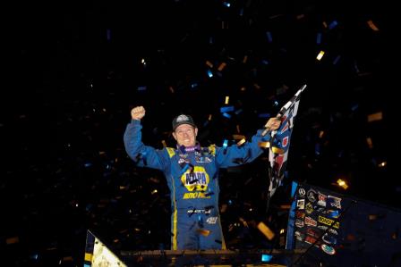 Brad Sweet won the WoO show in Tucson Friday (WoO Photo)