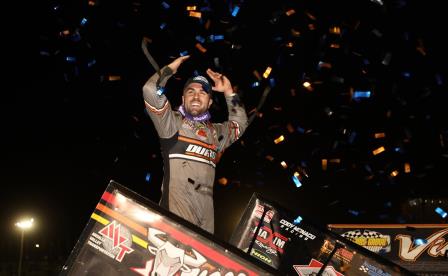 David Gravel won the WoO opener at Williams Grove Friday (Dave Biro - DB3 Imaging) (Highlight Video from DirtVision.com)