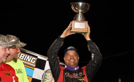 Lance Dewease kept the Morgan Cup in Pennsylvania with his WoO win Saturday at Williams Grove (Dave Biro - DB3 Imaging) (Highlight Video from DirtVision.com)