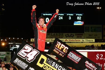 TMAC celebrates his $10,000 win at Huset’s (Doug Johnson Photo)