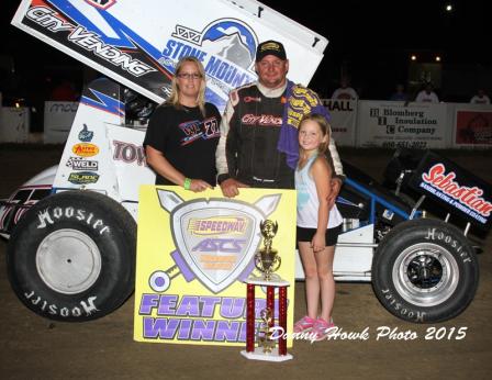 Photo: Wayne in Victory Lane with Erin and Paige at Moberly (Danny Howk Photo)