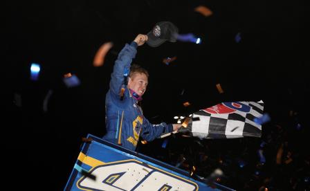 Brad Sweet won the WoO stop at Granite City Speedway Saturday and took the point lead (Dave Biro - DB3 Imaging) (Highlight Video from DirtVision.com)