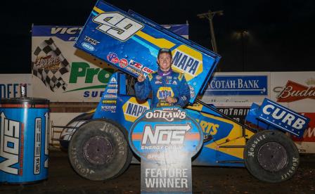 Brad Sweet won with the WoO in Aberdeen Wednesday (Dave Biro - DB3 Imaging) (Video Highlights from DirtVision.com)