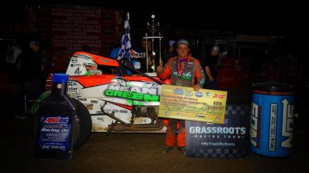 Brady Bacon's sixth USAC AMSOIL National Sprint Car win of 2019 was also the 29th of his career, moving him past Levi Jones and J.J. Yeley and into a tie with Robert Ballou for 13th all-time (Rich Forman Photo) (Video Hilghlight from FloRacing.com)