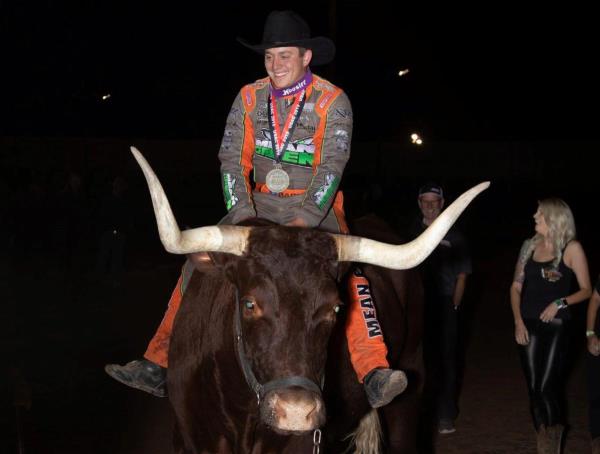 Brady Bacon is Western World Midget King