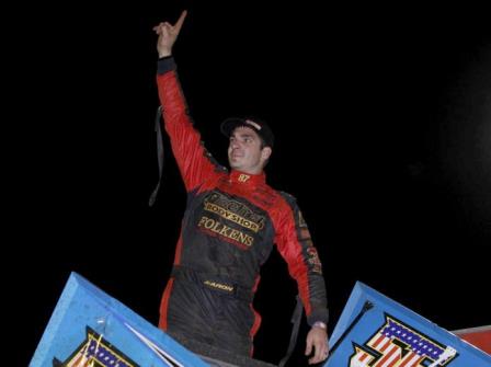 Aaron Reutzel won in his WSS debut in Toowoomba (44 Photography) (Video Highlights from SpeedShiftTV.com)