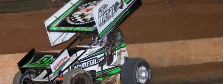 Donny Schatz remained undefeated at Archerfield against WSS on Friday (Matthew Paul Photo) (Video Highlights from SpeedShiftTV.com)