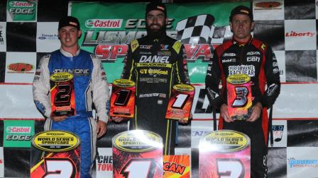 James McFadden won an exciting WSS stop at Lismore Speedway Tuesday (Video Highlights from SpeedShiftTV.com)