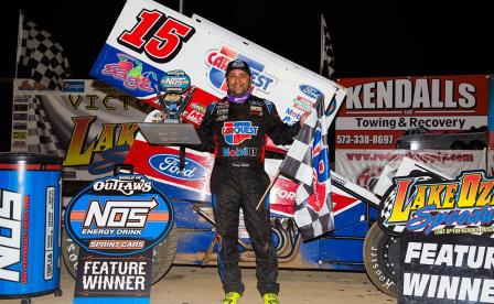 Donny Schatz won the WoO finale at Lake Ozark Saturday (Trent Gower Photo) (Video Highlights from DirtVision.com)