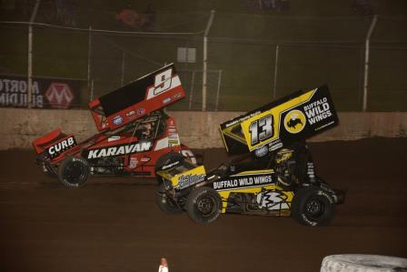 Kasey Kahne (9) and Mark Dobmeier (13) battle at Beaver Dam (Mark Funderburk Racing Photo)