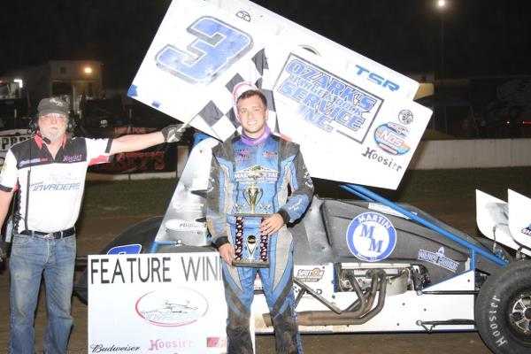 Ayrton Gennetten Wins High Banks Sprint Invaders Battle with Austin Alumbaugh in Moberly!