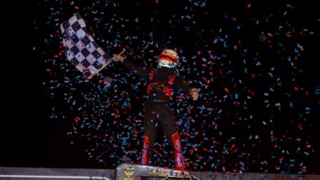 Tanner Thorson (Minden, Nev.) raced to the USAC NOS Energy Drink National Midget victory during Tuesday Night Thunder at Red Dirt Raceway (Rich Forman Photo) (Video Highlights from FloRacing.com)