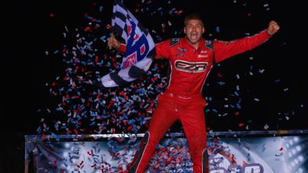 Kyle Cummins (Princeton, Ind.) captured his second USAC AMSOIL National Sprint Car Smackdown IX win in as many nights on Friday at Kokomo Speedway (Rich Forman Photo) (Video Highlights from FloRacing.com)