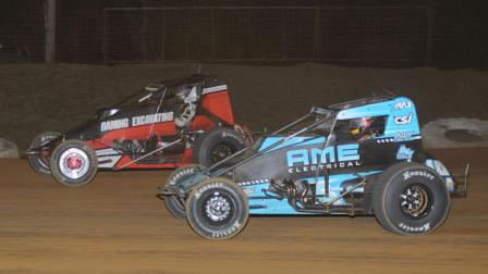 Tanner Thorson (Black/Blue) & Jake Swanson tussle for the lead during Friday night's Keystone Invasion USAC AMSOIL National Sprint Car feature at Big Diamond Speedway. (Lee Greenawalt Photo) (Video Highlights from FloRacing.com)