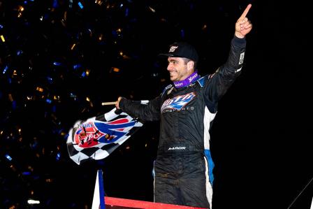 Aaron Reutzel won the WoO finale at Williams Grove Saturday (Trent Gower Photo) (Video Highlights from DirtVision.com)