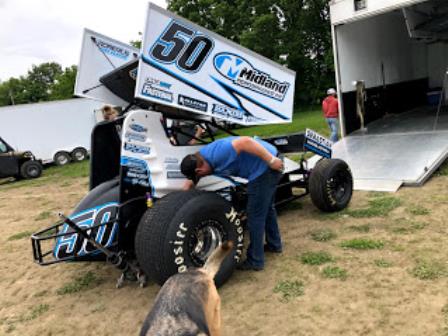 Paul Nienhiser drove Scott Bonar’s #50 to a win in the Sprint Invaders opener at 34 Raceway Sunday (Ellen Wright Photography)