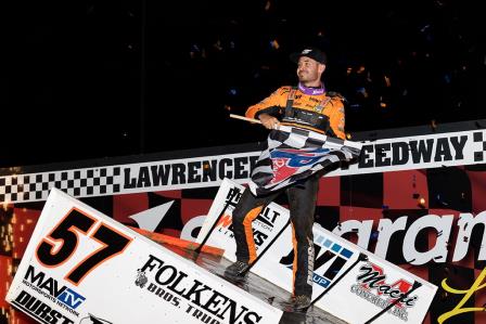Kyle Larson won the WoO stop at Lawrenceburg Monday (Trent Gower Photo) (Video Highlights from DirtVision.com)