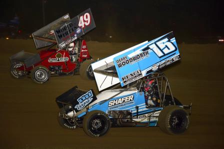 Bobby Mincer and Josh Schneiderman battle at 34 Raceway (Mark Funderburk Racing Photo)