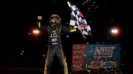 Kevin Thomas Jr. (Cullman, Ala.) reined in Justin Grant with six laps remaining to win Saturday night's Bill Gardner Sprintacular USAC AMSOIL National Sprint Car feature at Lincoln Park Speedway in Putnamville, Ind. (Rich Forman Photo) (Video Highlights from FloRacing.com)
