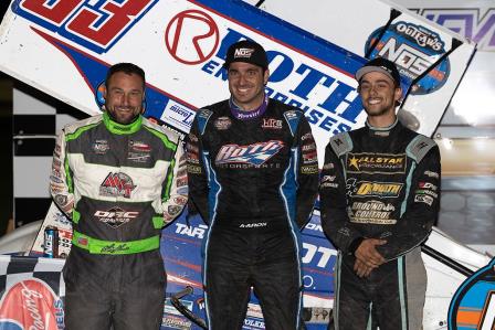 Aaron Reutzel won with the WoO at Ransomville Friday (Trent Gower Photo) (Video Highlights from DirtVision.com)