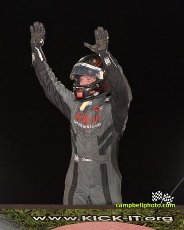 Shane Stewart Edges Kraig Kinser for Knoxville Prelim Victory!