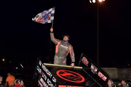 Jake Neuman picked up his first career 410 win with the MOWA at Lincoln Friday (Mark Funderburk Racing Photo)