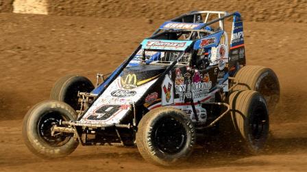 Feature winner Kevin Thomas Jr. wrestles with Justin Grant for position during Saturday afternoon's Smackdown X prelim feature at Kokomo Speedway. (Travis Branch Photo) (Video Highlights from FloRacing.com)