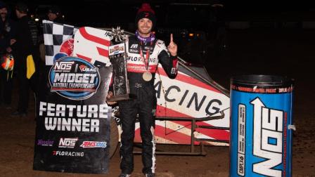 Kyle Larson took over the lead with nine laps remaining to score Friday's Hangtown 100 Night #2 USAC NOS Energy Drink Midget National Championship feature victory at California's Placerville Speedway. (Devin Mayo Photo) (Video Highlights from FloRacing.com)