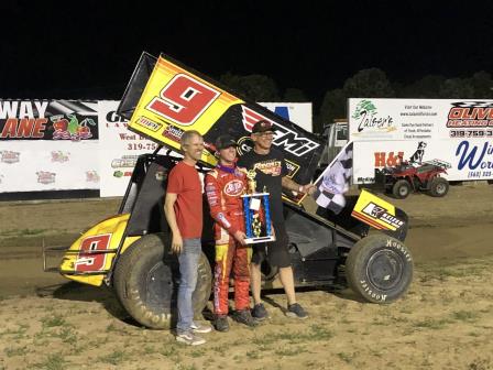 Chase Randall came from the back of the B to win Sunday's Sprint Invaders feature in West Burlington