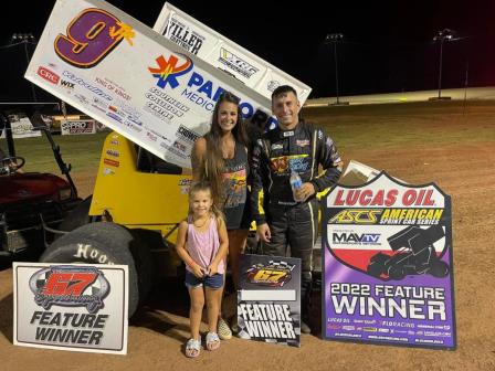 Derek Hagar won the ASCS stop at Texarkana Friday (67 Speedway PR) (Video Highlights from RaceOnTexas.com)