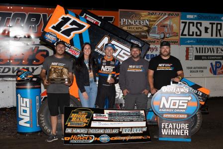 Sheldon Haudenschild shocked the world with late pass to win the $100,000 Huset's High Bank Nationals (Trent Gower Photo)