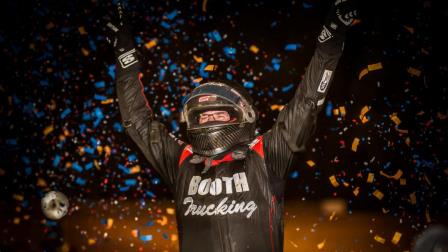 Shane Cottle (Kansas, Ill.) scored a last lap victory during Friday night's USAC NOS Energy Drink Indiana Sprint Week opener at Gas City I-69 Speedway. (Indy Racing Images Photo) (Video Highlights from FloRacing.com)