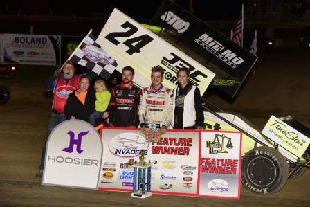 Garet Williamson won the Sprint Invaders season finale in Quincy Sunday (Mark Funderburk Racing Photo)