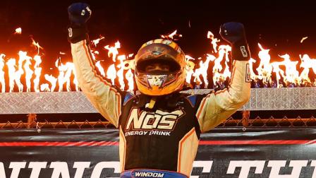 Chris Windom (Canton, Ill.) captured victory of his second consecutive USAC NOS Energy Drink Midget National Championship feature on the Saturday night of the 4-Crown Nationals Presented By NKTELCO at Rossburg, Ohio’s Eldora Speedway. (Josh James Artwork Photo) (Video Highlights from FloRacing.com)