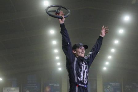 Hank Davis won Tuesday's feature at the Chili Bowl (Brendon Bauman Photo) (Video Highlights from FloRacing.com)