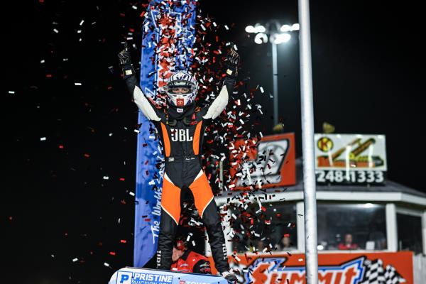 Jesse Love Conquers Tri-City, Xtreme Outlaw Field for First National Midget Victory