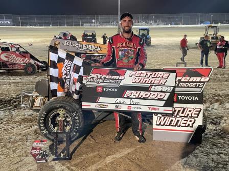 Zach Daum won the Xtreme Midget feature in Wayne City, Illinois (Video Highlights from DirtVision.com)