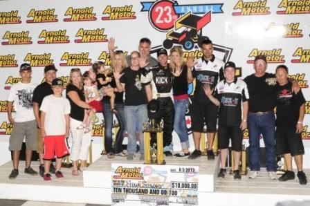 Shane Stewart celebrates his fifth 360 Nationals title (Rob Kocak Photo)