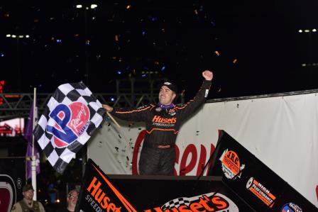David Gravel won the WoO feature at Knoxville (Mark Funderburk Photo) (Video Highlights from DirtVision.com)