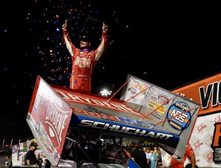 Logan Schuchart won the Huset's High Banks Nationals Friday Prelim (Tylan Porath Photo) (Video Highlights from DirtVision.com)