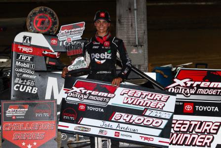 Jade Avedisian won Saturday with the Xtreme Midgets at Southern Illinois Raceway (Chase Prather Photo) (Video Highlights from DirtVision.com)