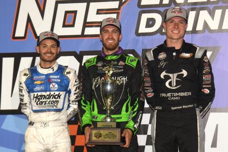 Carson Macedo won Thursday's Prelim over Kyle Larson (L) and Spencer Bayston (R) (Paul Arch Photo) (Video Highlights from DirtVision.com)