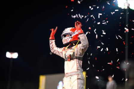 Gavin Miller was victorious with the Xtreme Midgets at Davenport (Jacy Norgaard Photo) (Video Highlights from DirtVison.com)