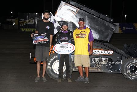 Zane DeVault won the Sprint Invaders stop at Lee County Speedway Friday (Danny Howk Photo) (Video Highlights from Kris Krohn)