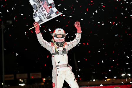 Gavin Miller won the Xtreme Midget feature at I-44 Friday (Jacy Norgaard Photo) (Video Highlights from DirtVision.com)