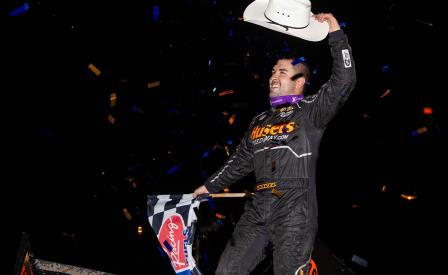 David Gravel won the last event ever at Devil's Bowl Speedway Saturday (Trent Gower Photo) (Video Highlights from DirtVision.com)